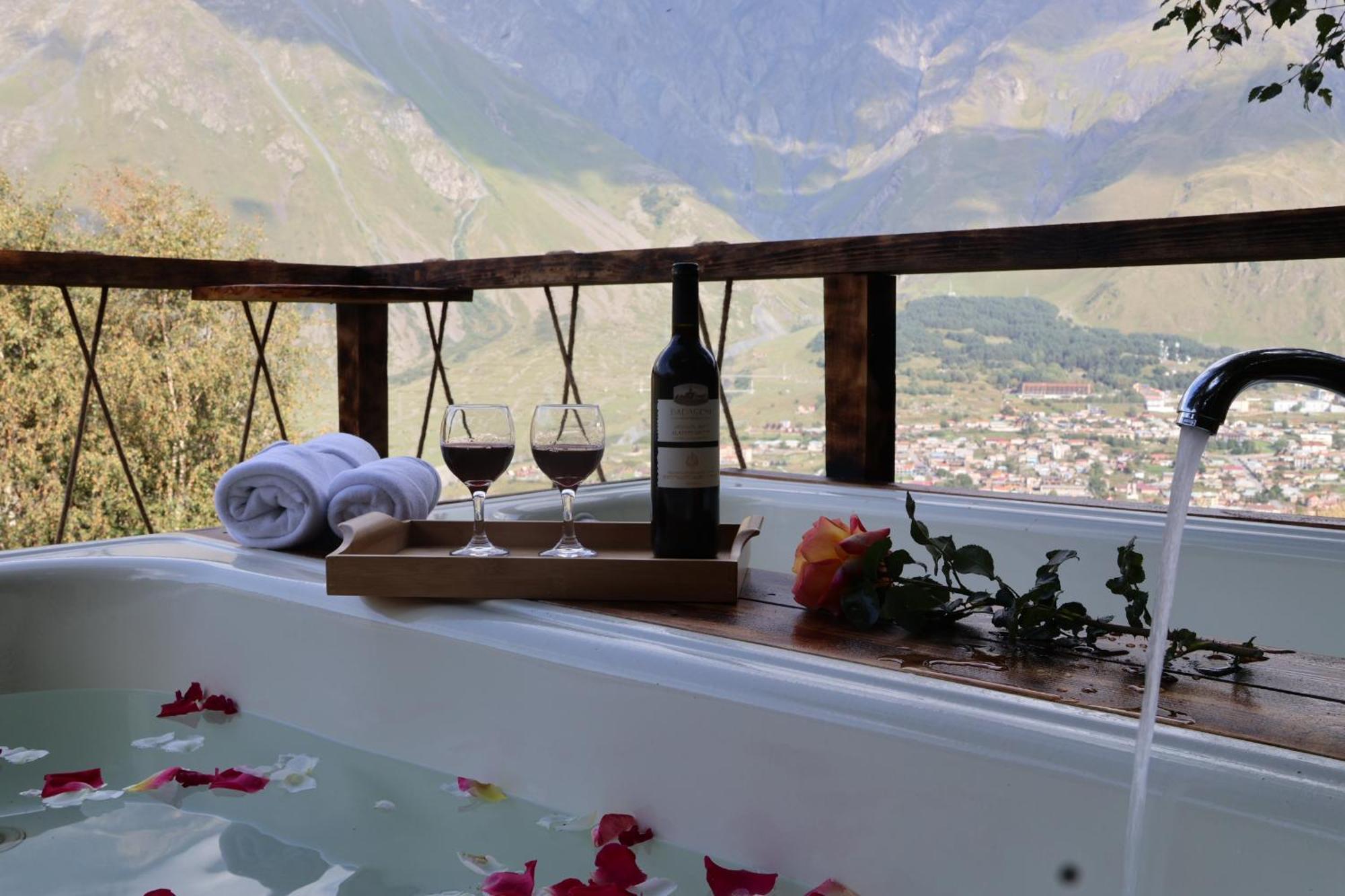 Glamping Emerald Казбеги Экстерьер фото